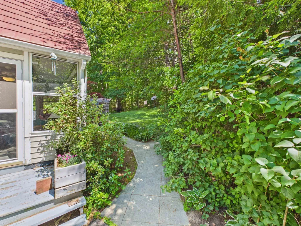 30 Patricia Ann Drive Tilton NH 03276