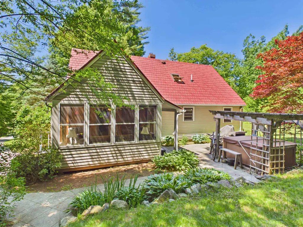 30 Patricia Ann Drive Tilton NH 03276