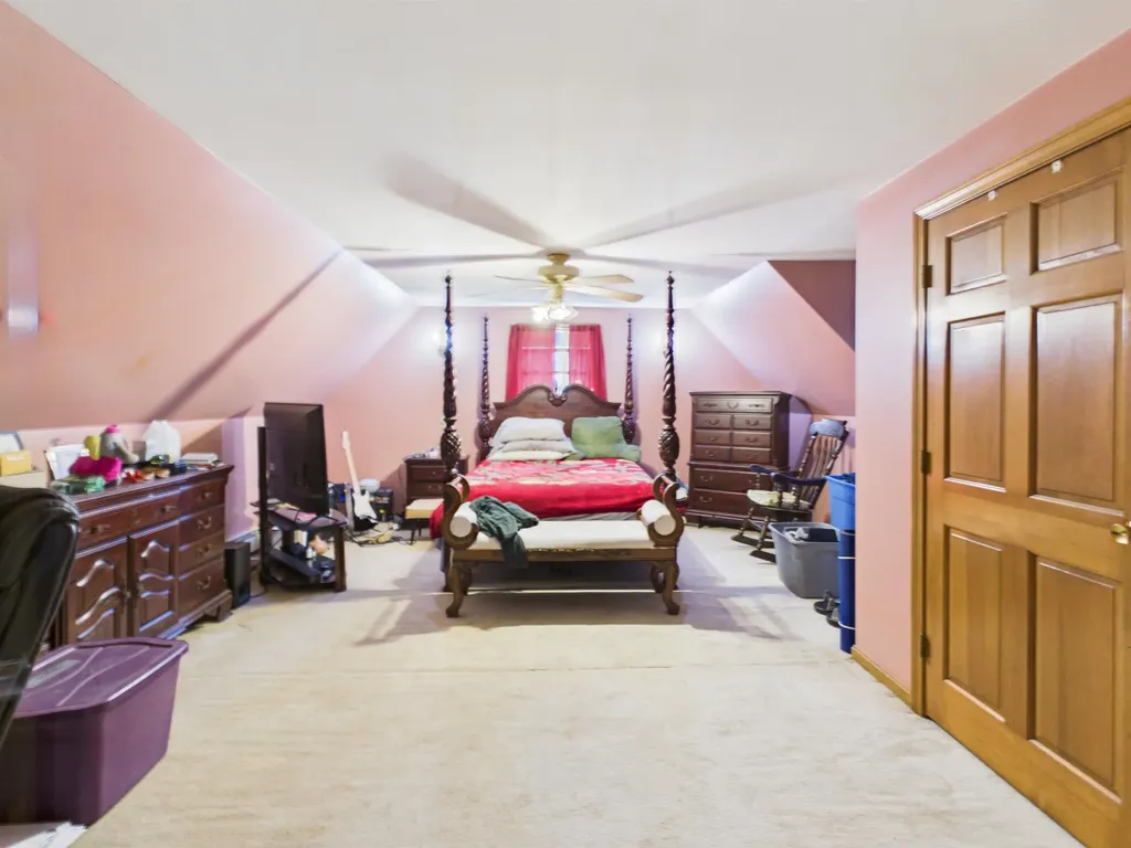 30 Patricia Ann Drive Tilton NH 03276
