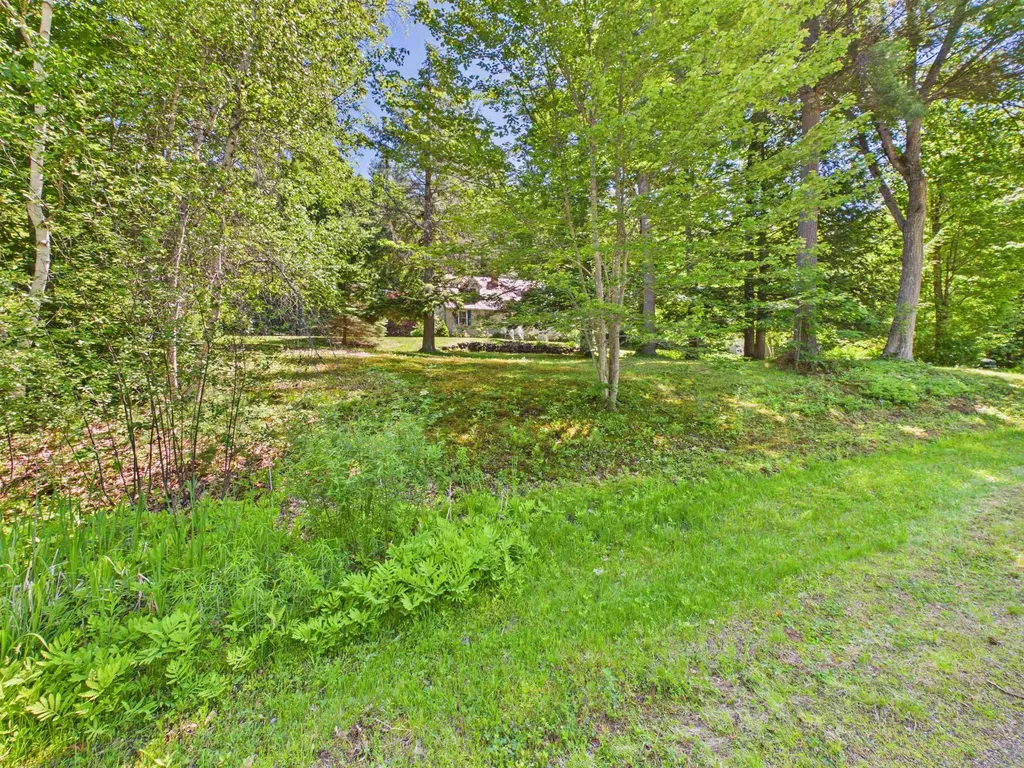 30 Patricia Ann Drive Tilton NH 03276