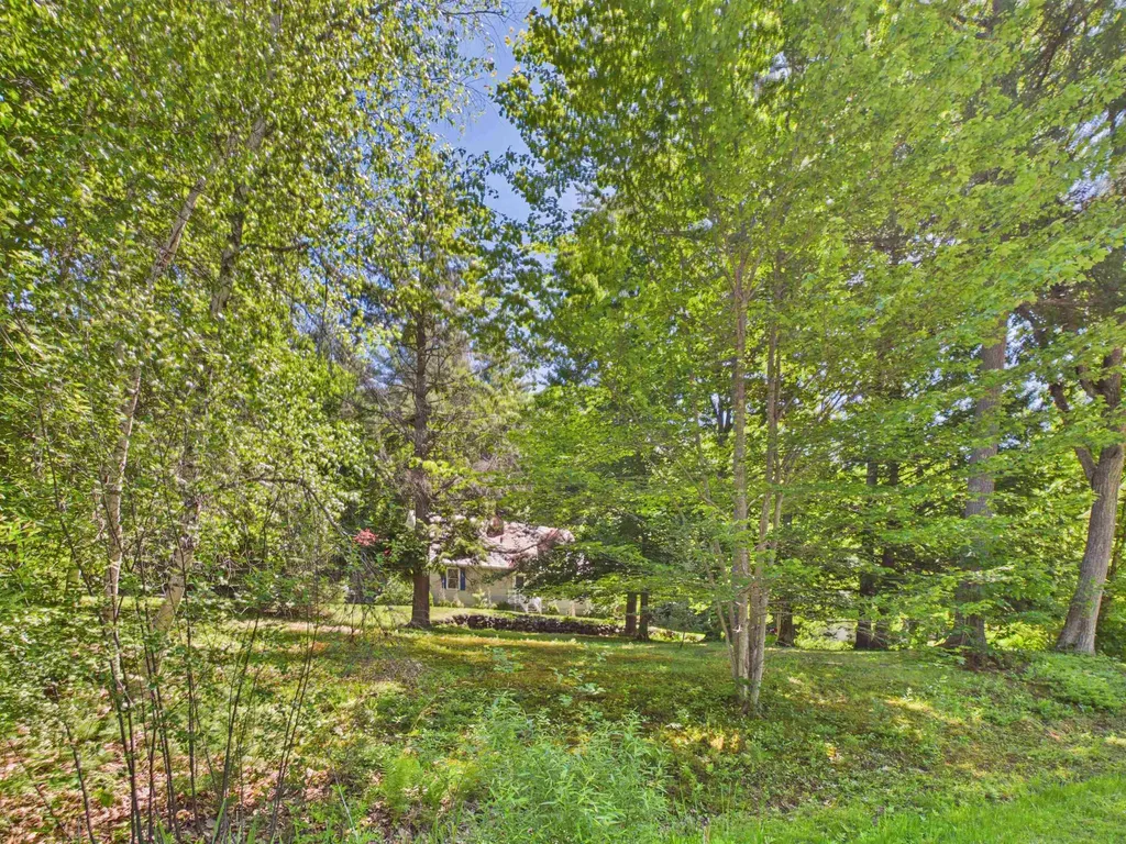 30 Patricia Ann Drive Tilton NH 03276