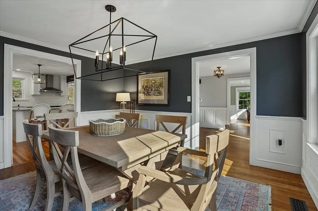 18 Hawk Drive Bedford NH 03110
