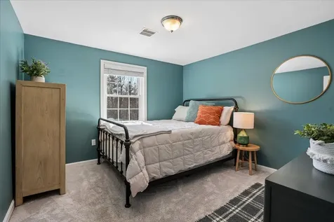 18 Hawk Drive Bedford NH 03110