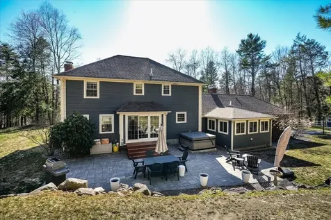 18 Hawk Drive Bedford NH 03110