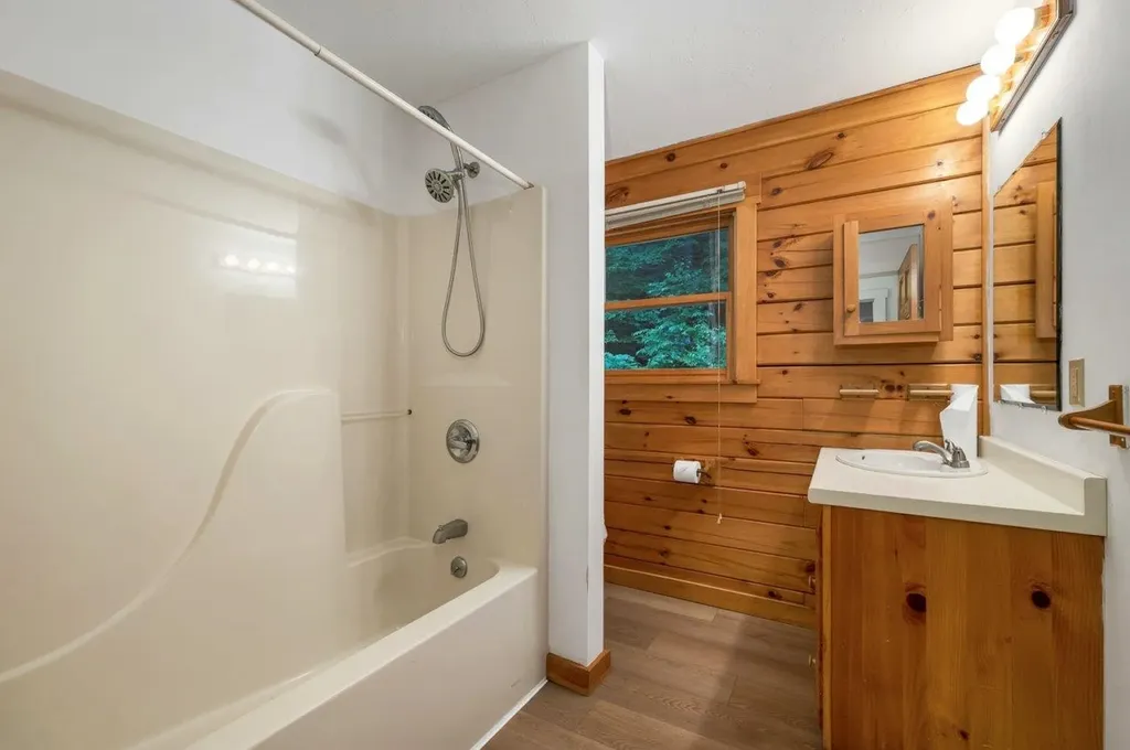 187 Chaisson Road Plymouth NH 03264