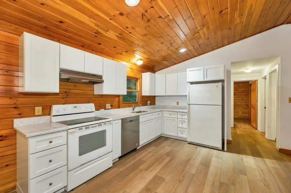 187 Chaisson Road Plymouth NH 03264