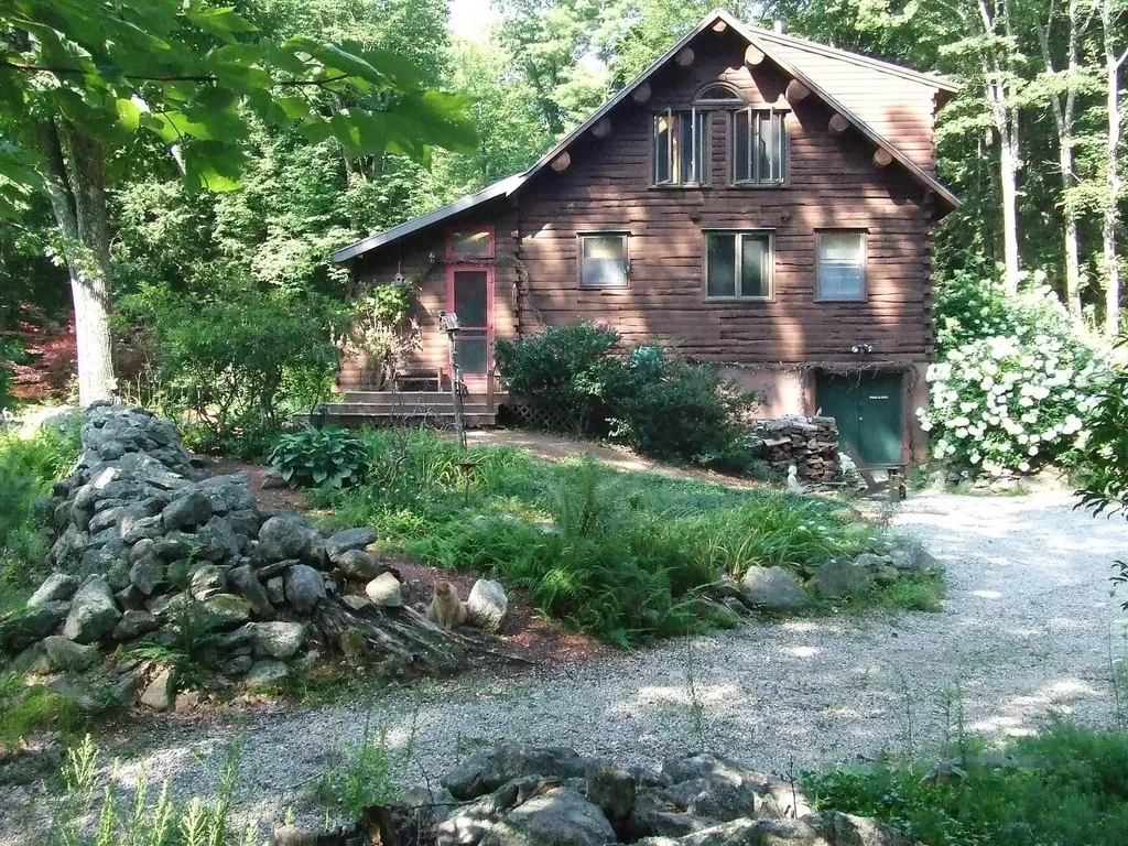 759 1st Crown Point Road Strafford NH 03884