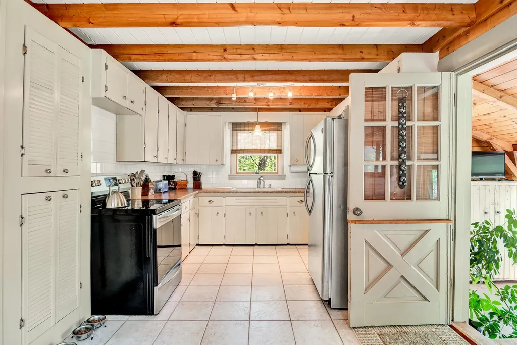 759 1st Crown Point Road Strafford NH 03884