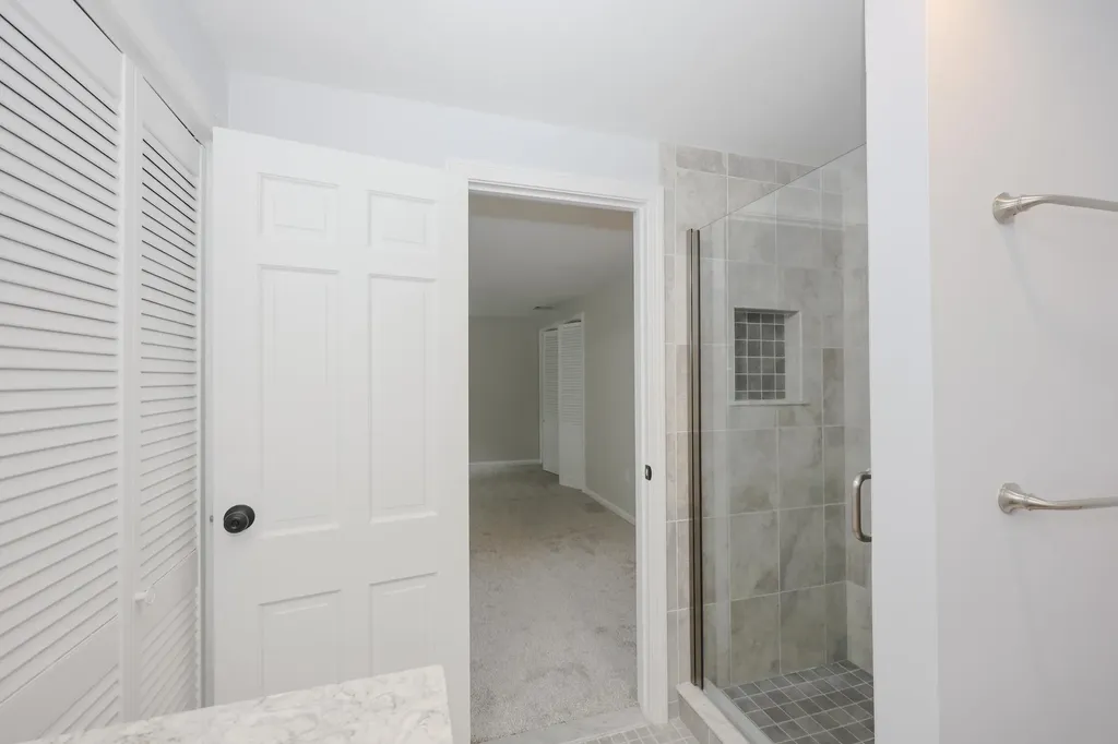 20 Wheaton Drive Pelham NH 03076