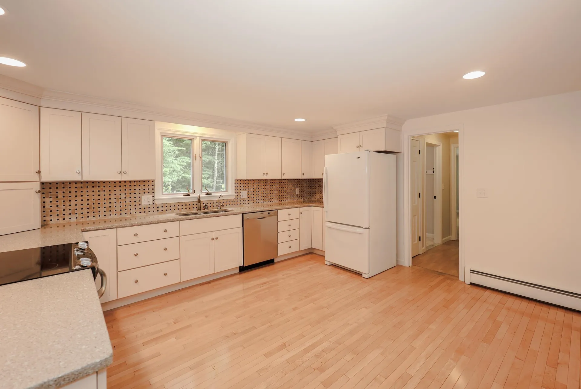 20 Wheaton Drive Pelham NH 03076