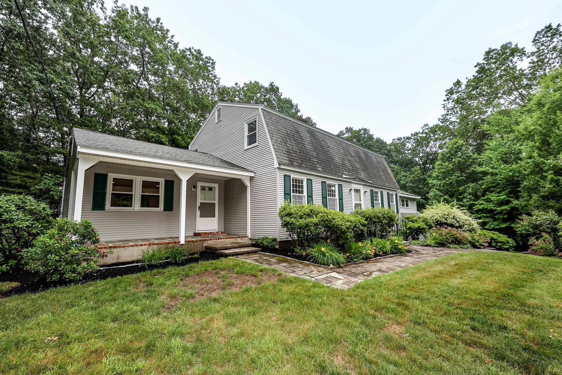 20 Wheaton Drive Pelham NH 03076