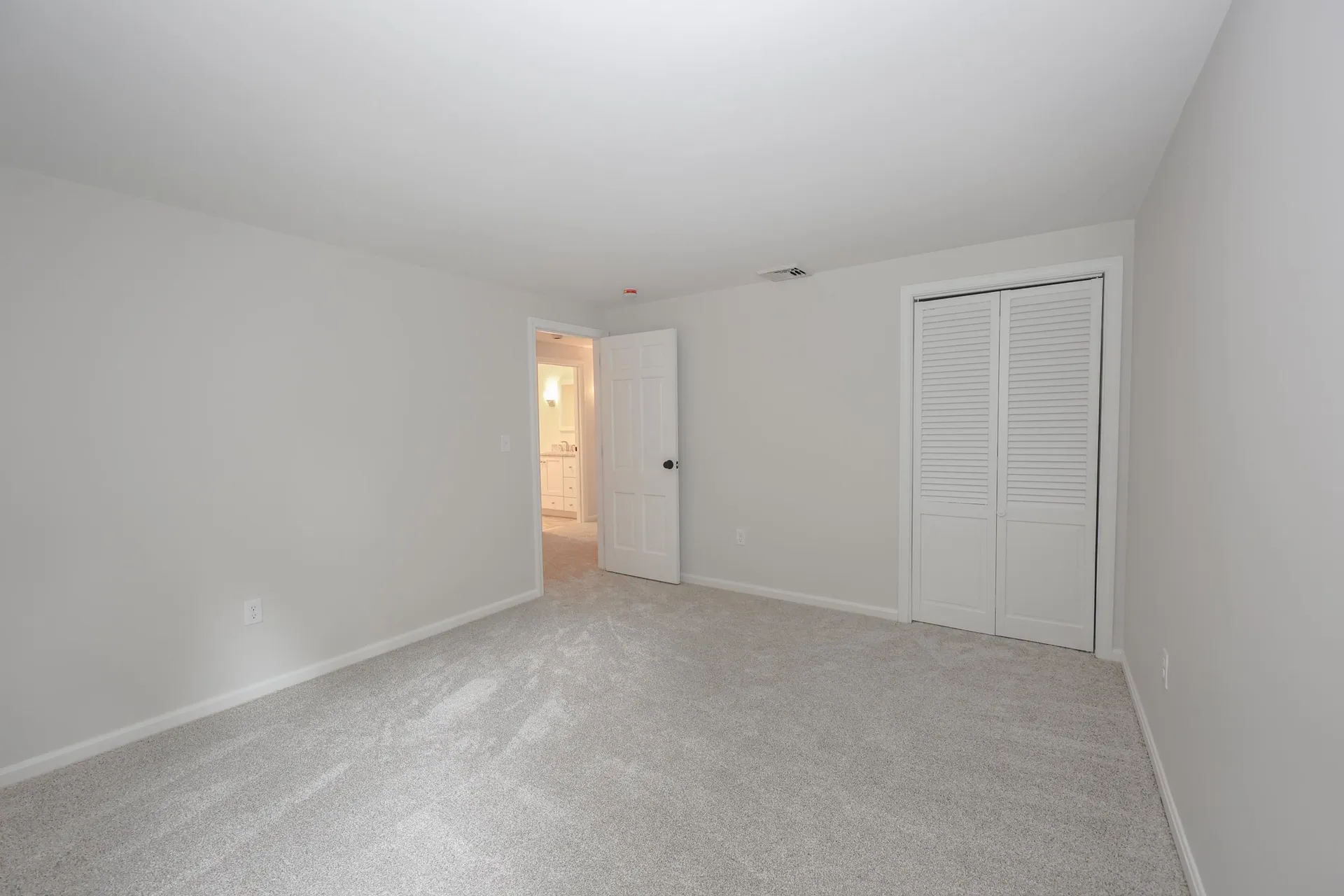 20 Wheaton Drive Pelham NH 03076