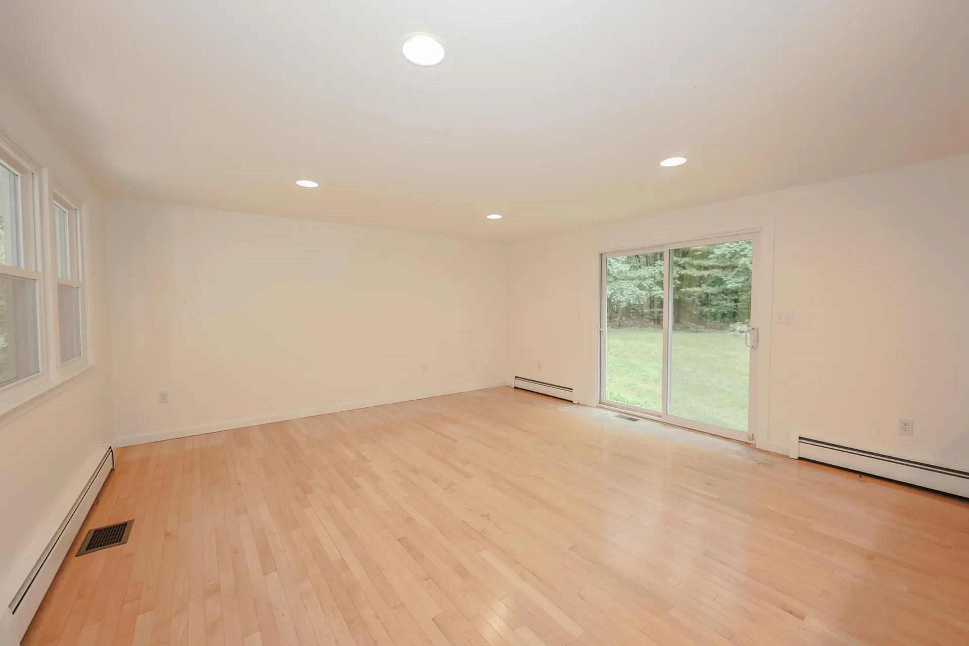 20 Wheaton Drive Pelham NH 03076