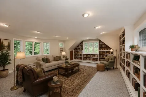 20 Wheaton Drive Pelham NH 03076