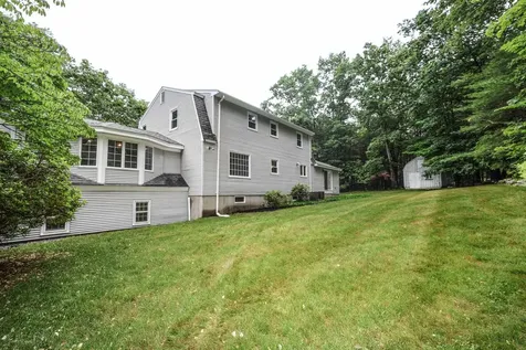 20 Wheaton Drive Pelham NH 03076