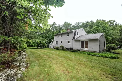 20 Wheaton Drive Pelham NH 03076