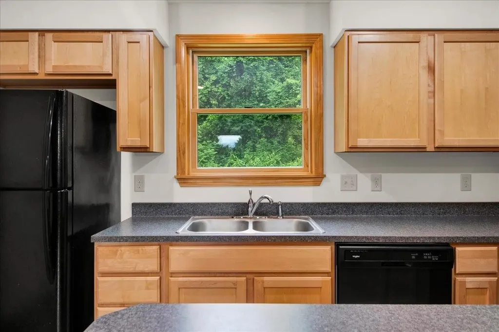158 - 160 Northside Drive Shelburne VT 05482