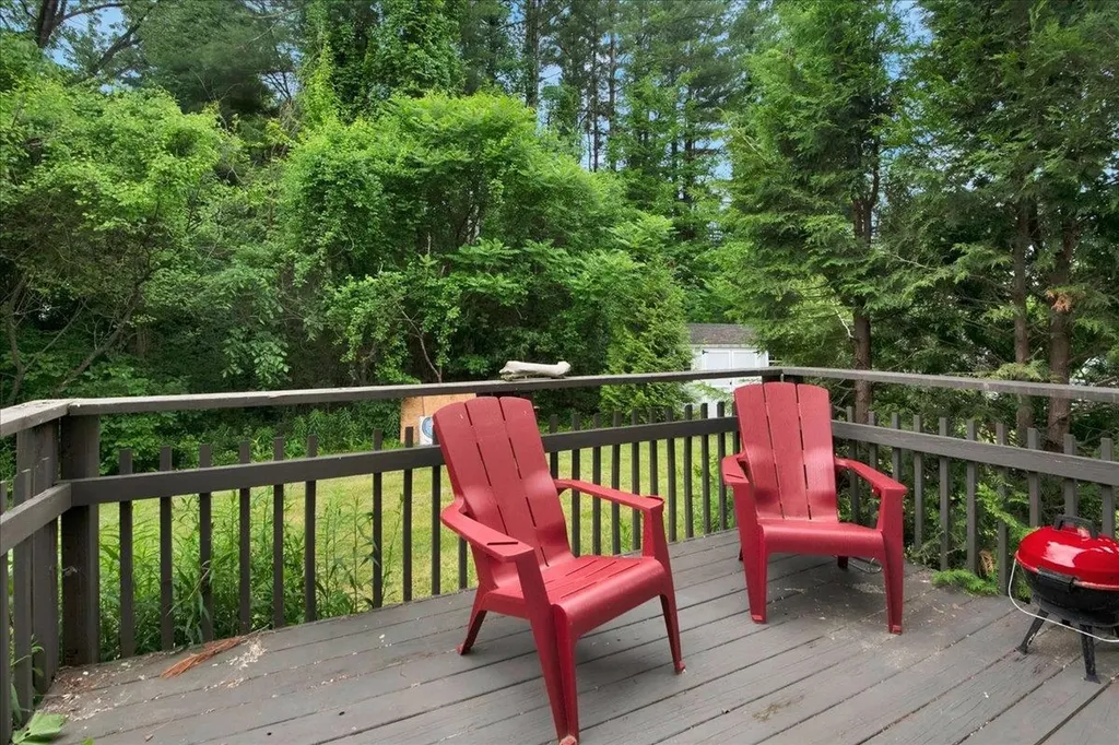 158 - 160 Northside Drive Shelburne VT 05482