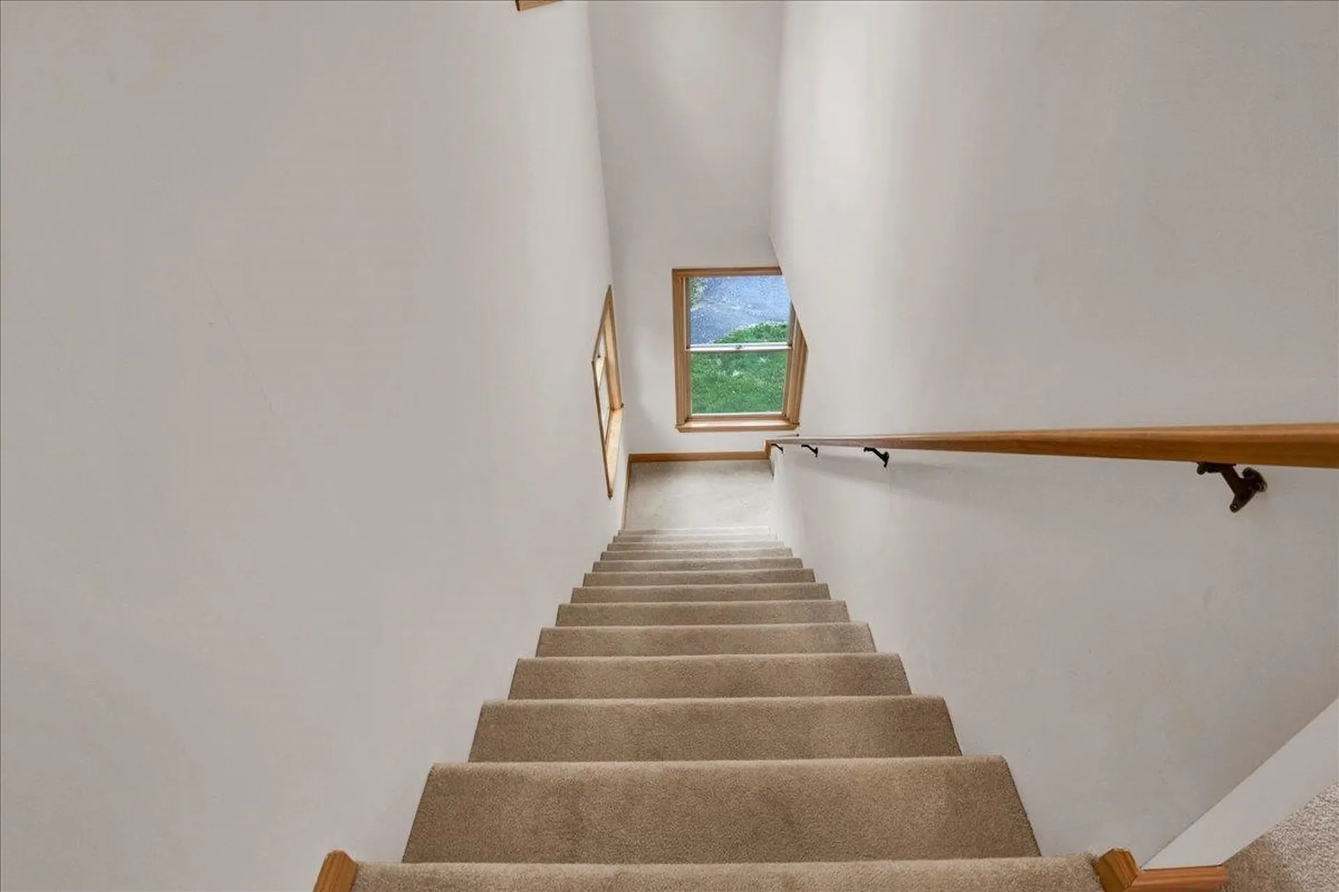 158 - 160 Northside Drive Shelburne VT 05482