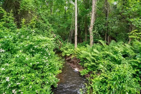 158 - 160 Northside Drive Shelburne VT 05482