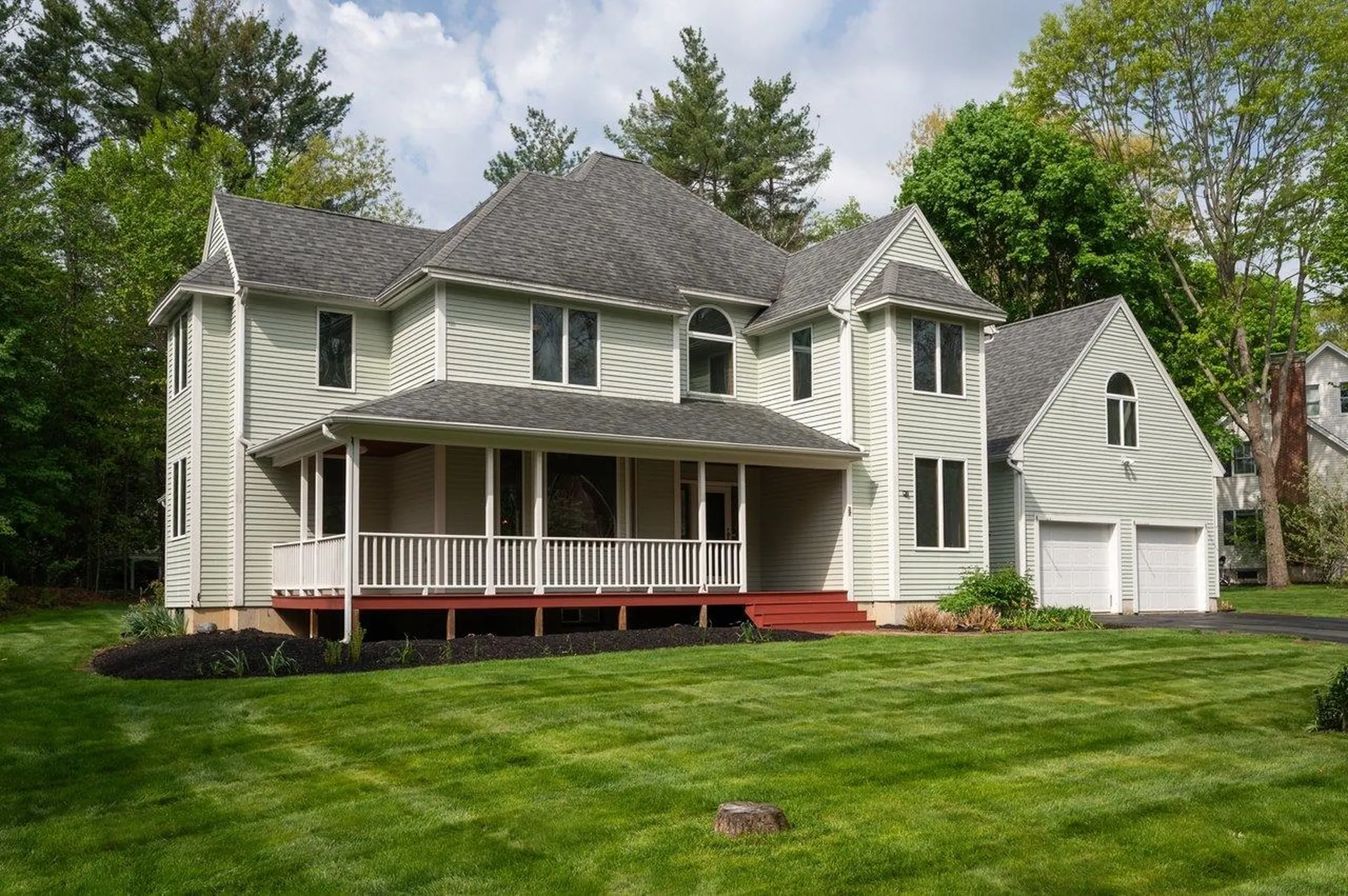 Durham NH, 27 Sumac Lane