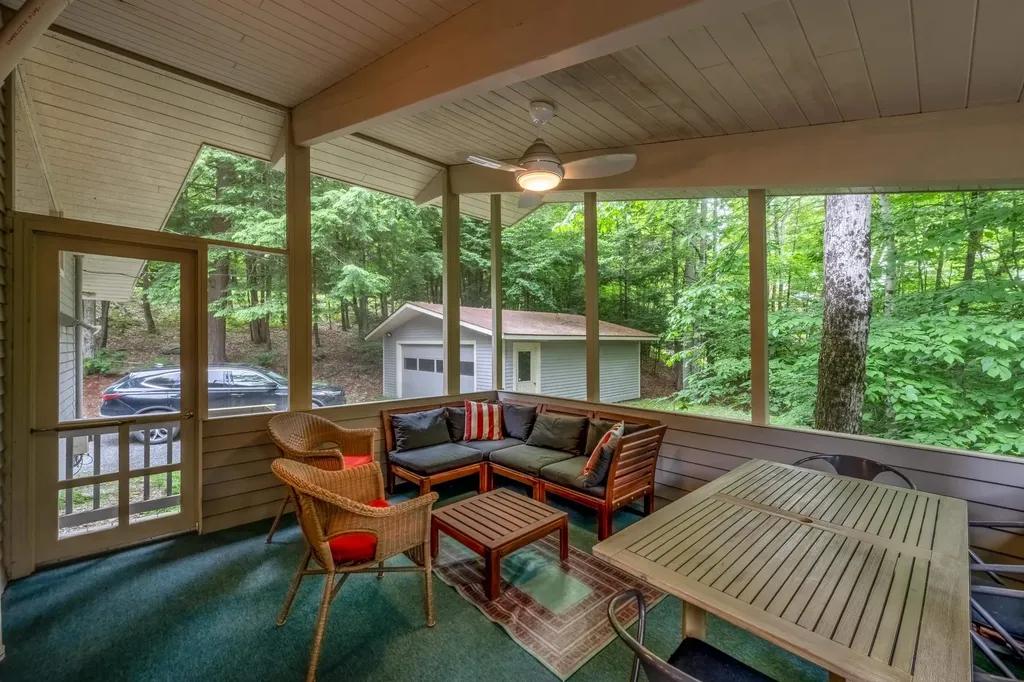 477 Morgan Road Hartford VT 05059