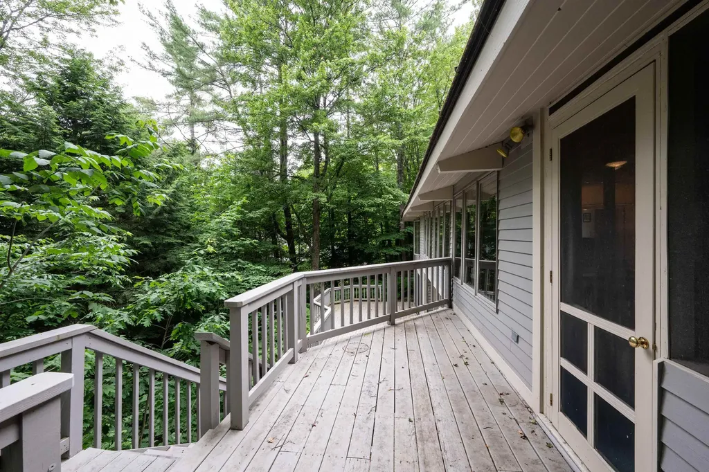 477 Morgan Road Hartford VT 05059
