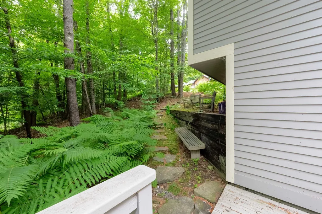 477 Morgan Road Hartford VT 05059