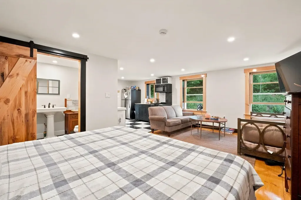 119 Dorchester Road Rumney NH 03266