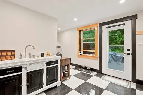 119 Dorchester Road Rumney NH 03266