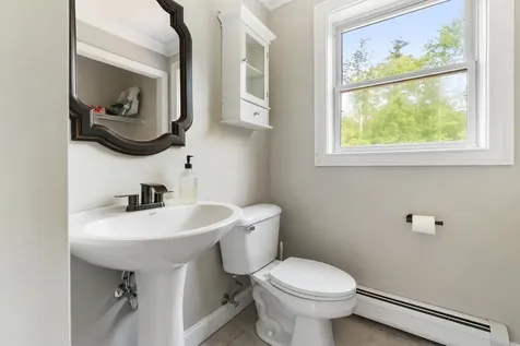 165 King Hill Road Francestown NH 03043
