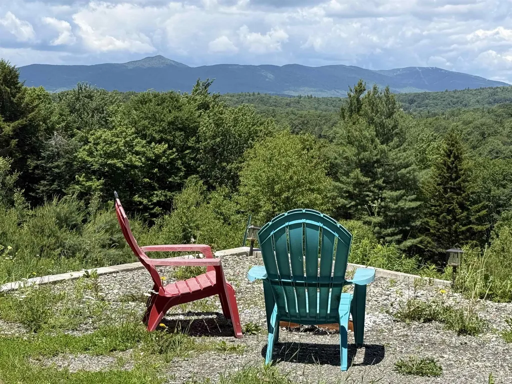 216 Ghastly Job Way Wilmington VT 05363