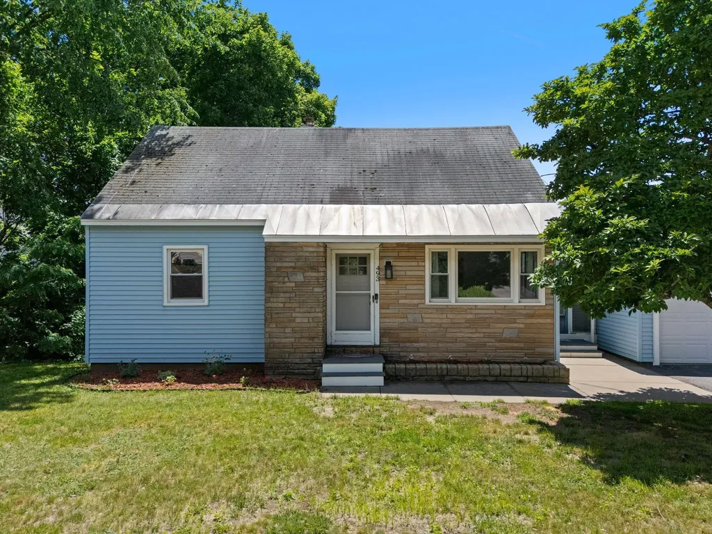 493 Laurel Street Manchester NH 03103