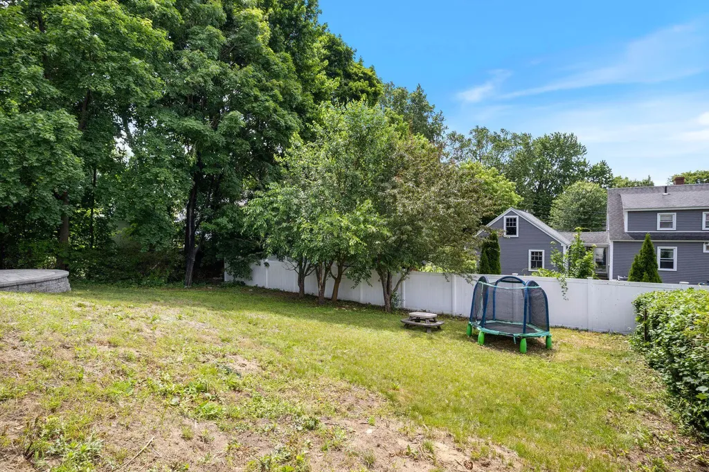 493 Laurel Street Manchester NH 03103