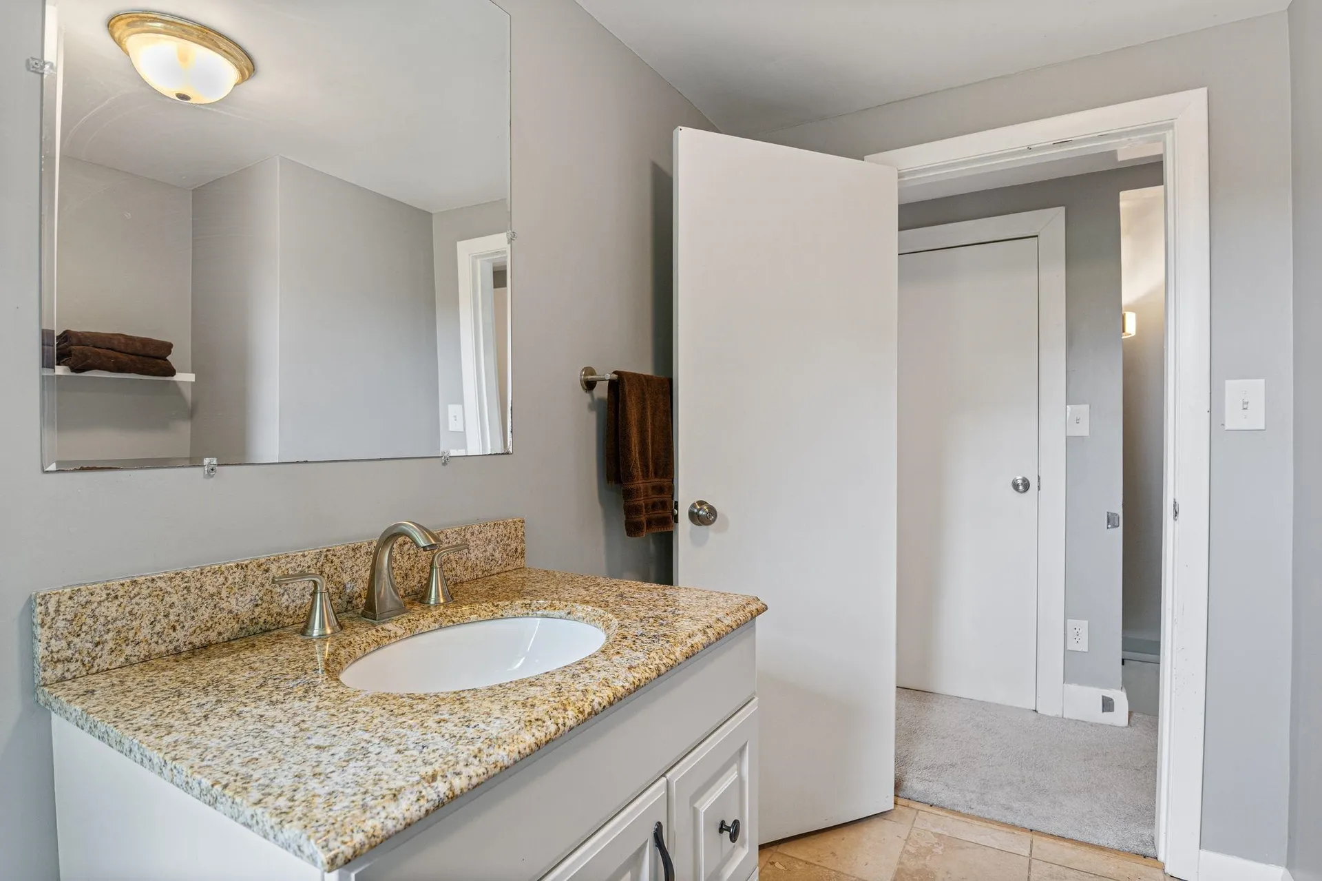 493 Laurel Street Manchester NH 03103