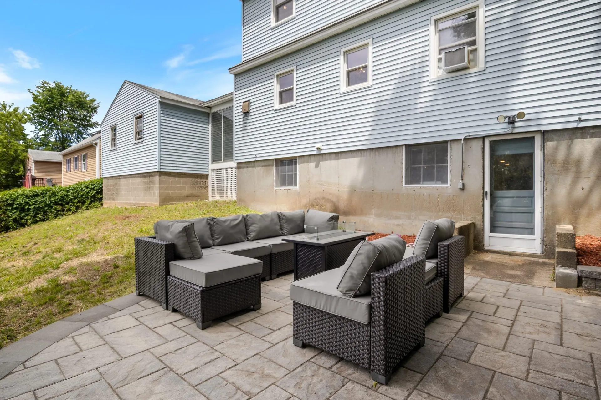 493 Laurel Street Manchester NH 03103
