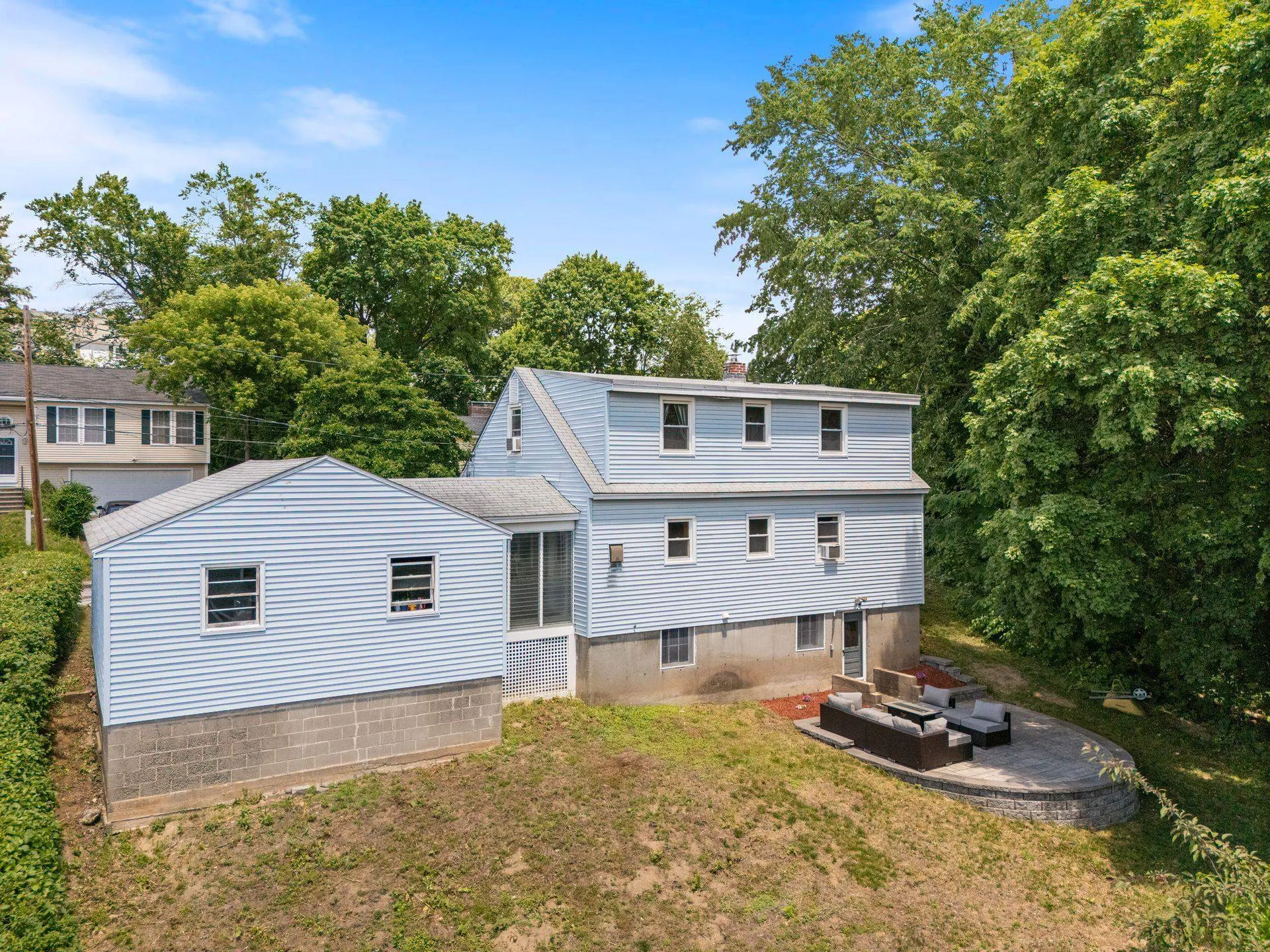 493 Laurel Street Manchester NH 03103
