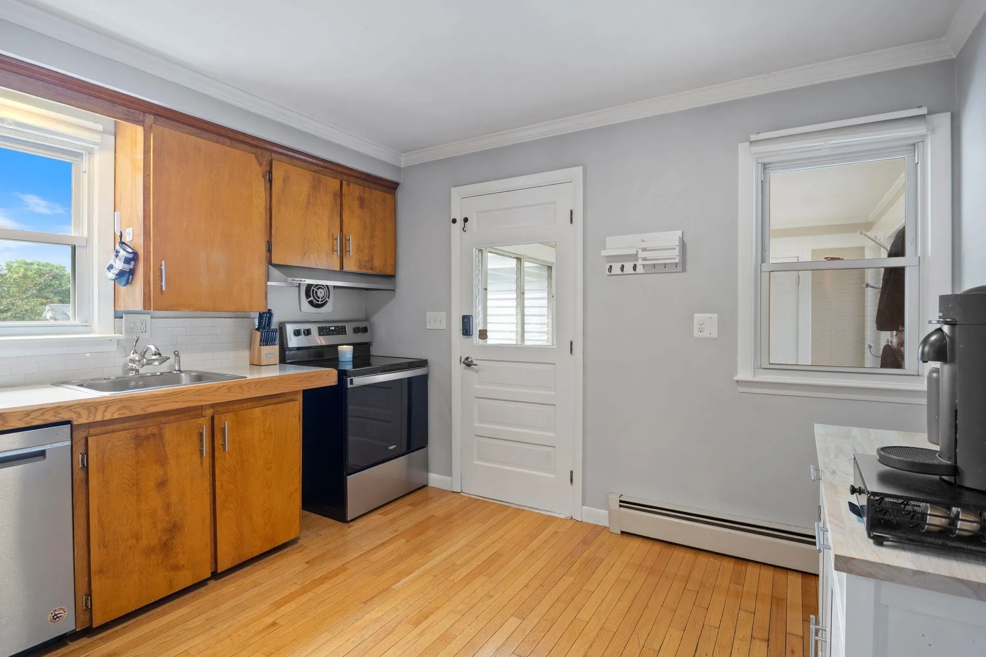 493 Laurel Street Manchester NH 03103