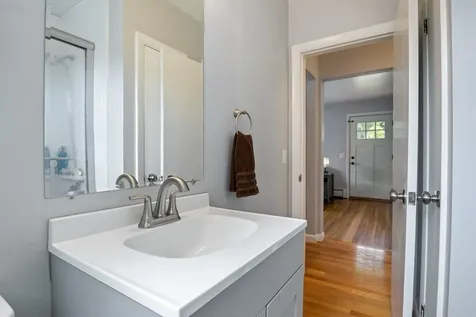 493 Laurel Street Manchester NH 03103