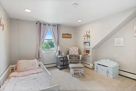 493 Laurel Street Manchester NH 03103
