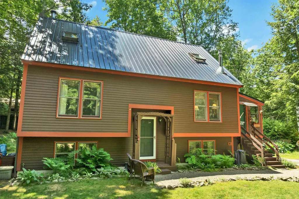 8 New London Drive Barnstead NH 03225