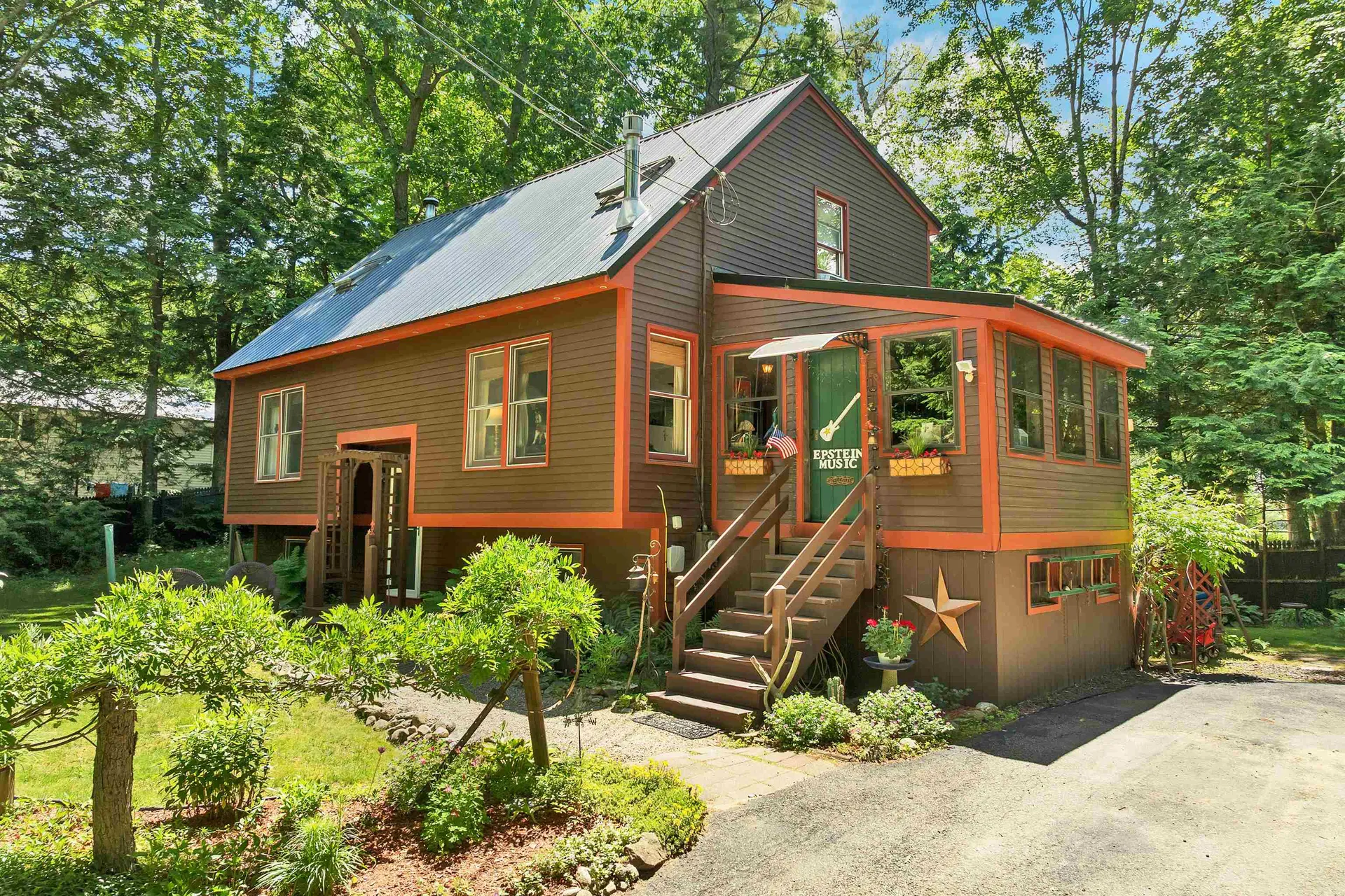 8 New London Drive Barnstead NH 03225
