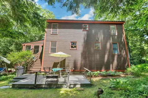 8 New London Drive Barnstead NH 03225
