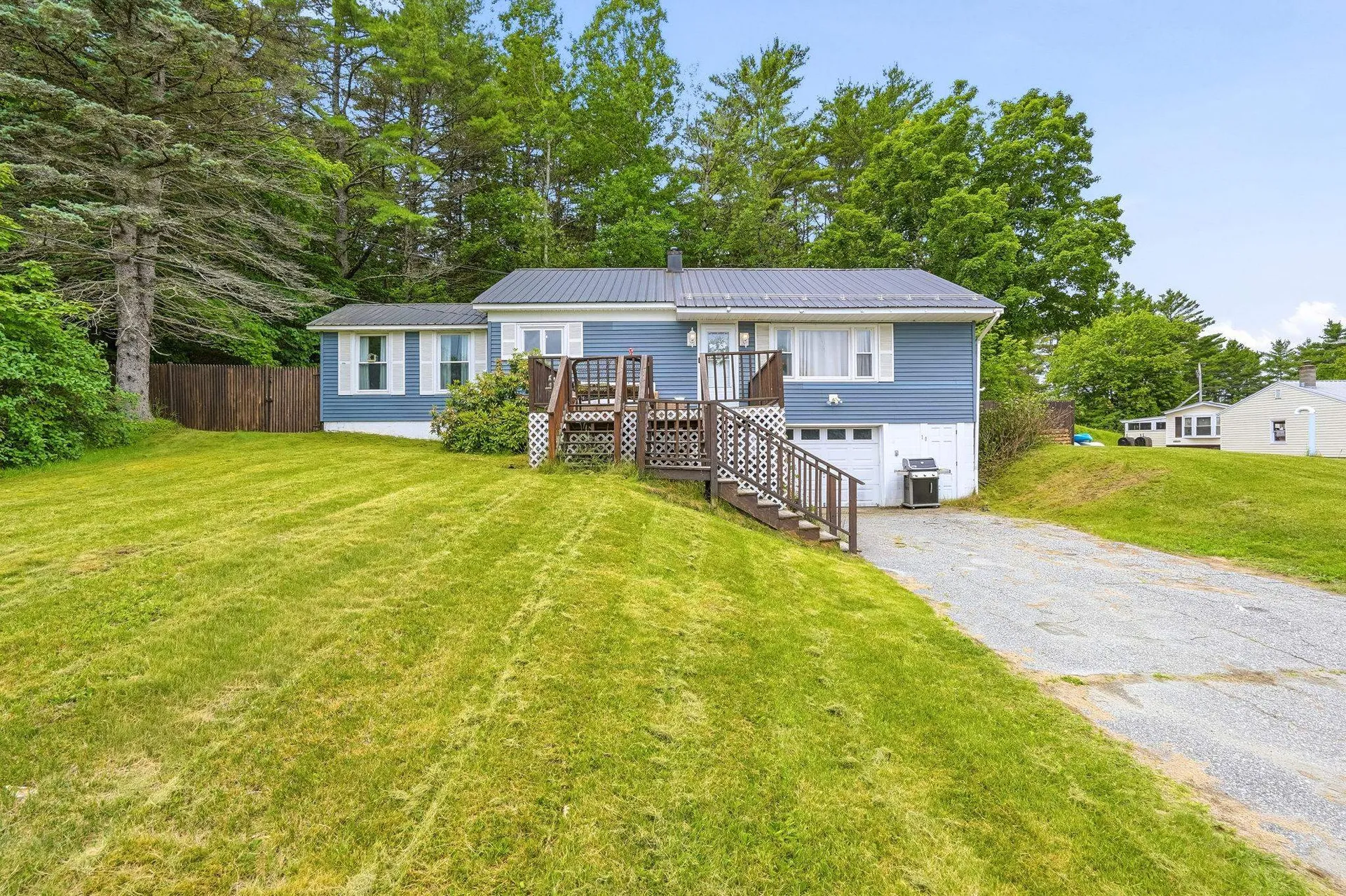 Canaan NH, 10 First Street