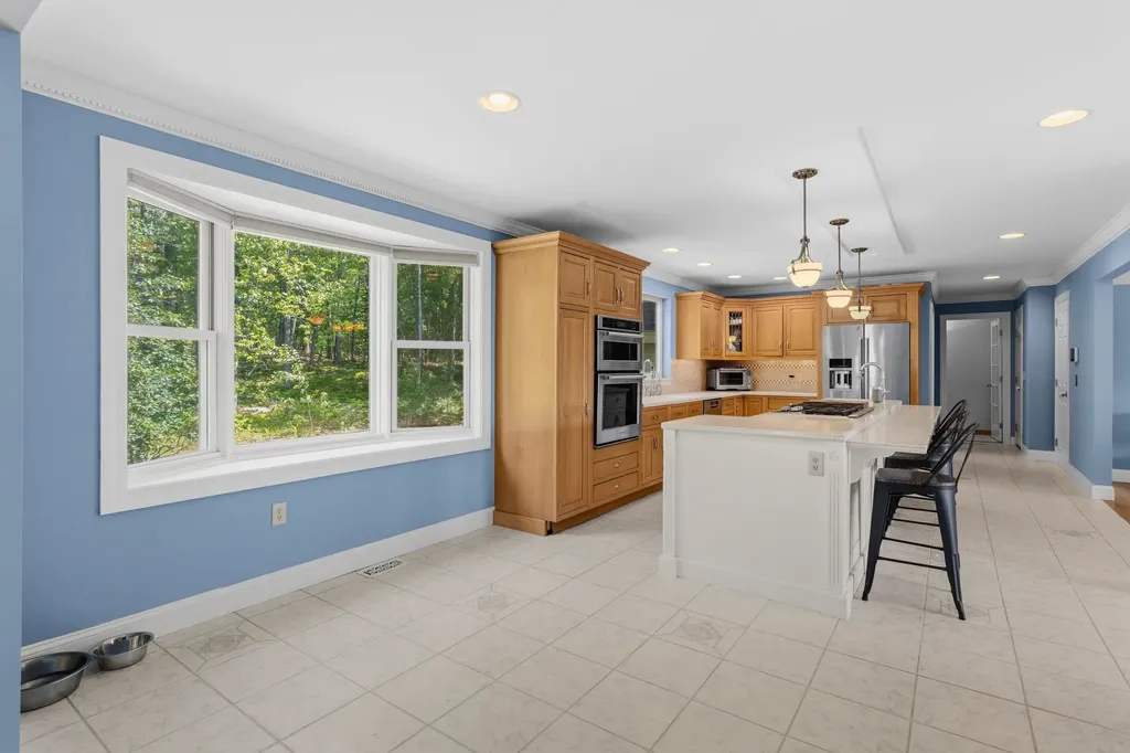 101 Mansion Road Dunbarton NH 03046