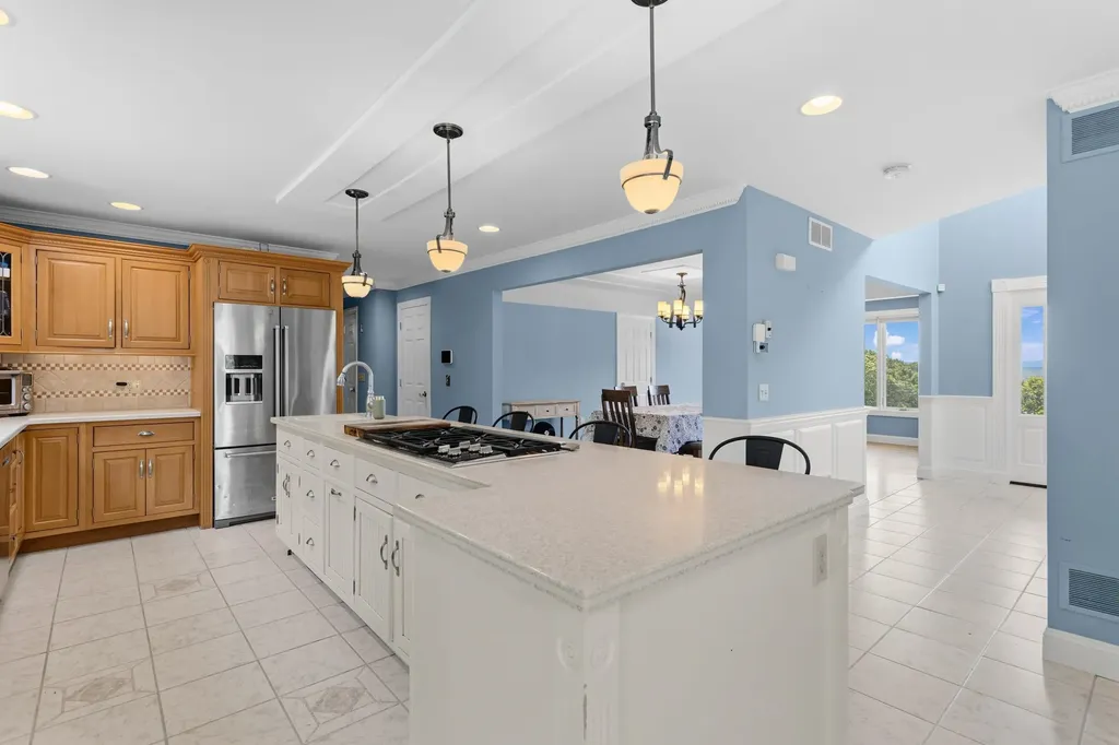 101 Mansion Road Dunbarton NH 03046
