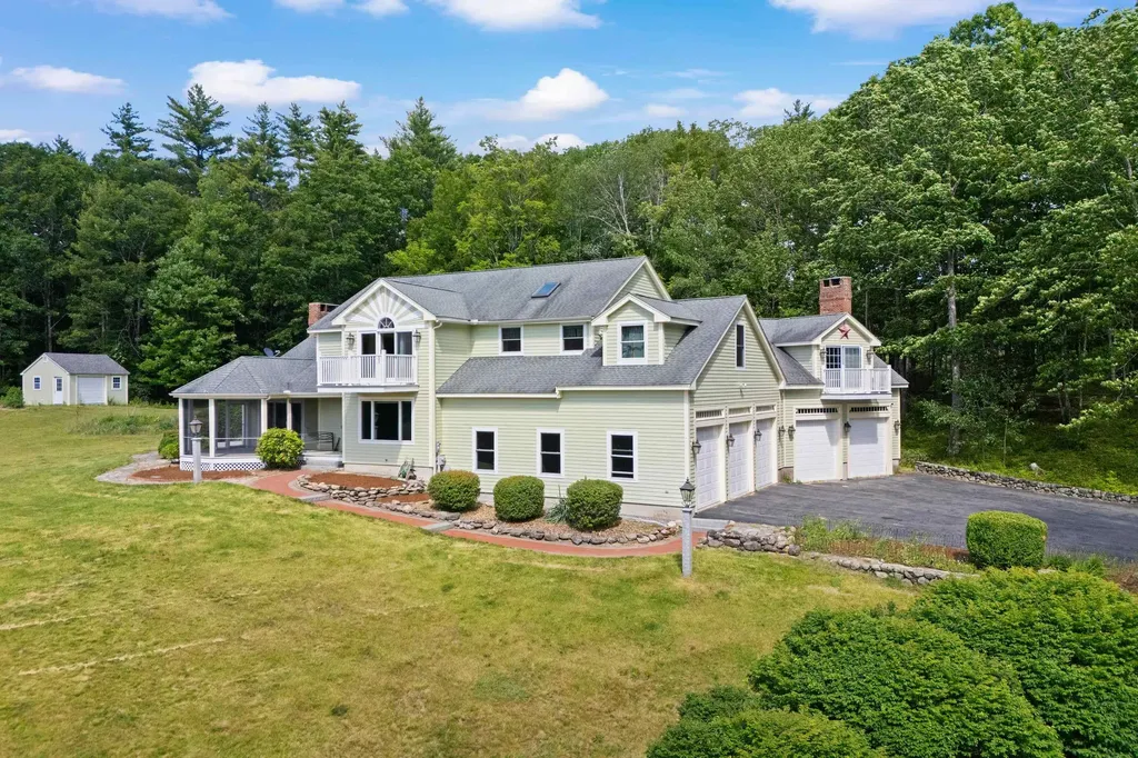 101 Mansion Road Dunbarton NH 03046