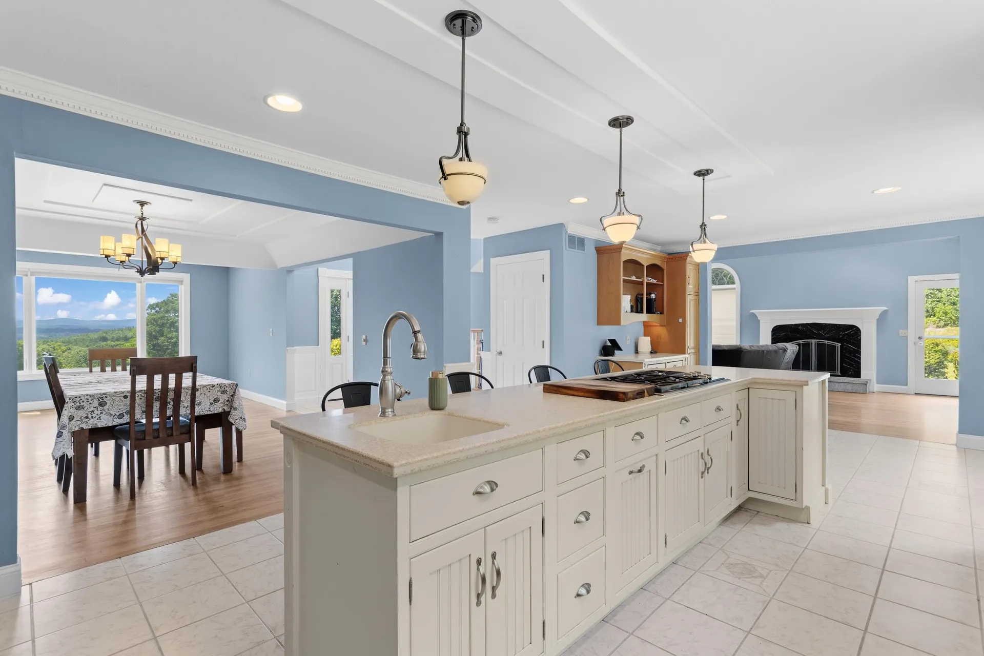 101 Mansion Road Dunbarton NH 03046
