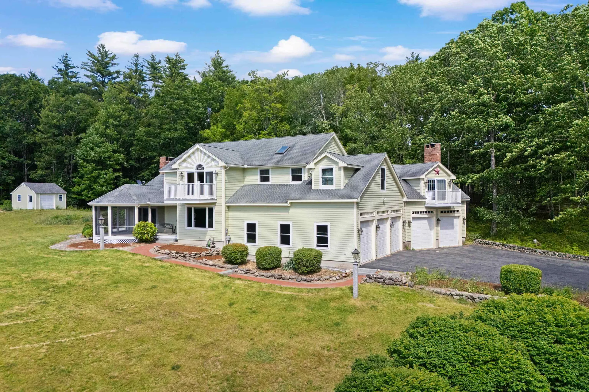 101 Mansion Road Dunbarton NH 03046