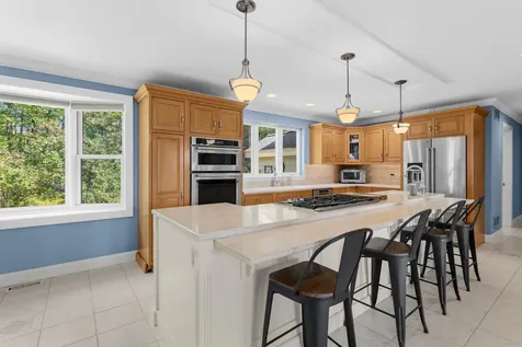 101 Mansion Road Dunbarton NH 03046